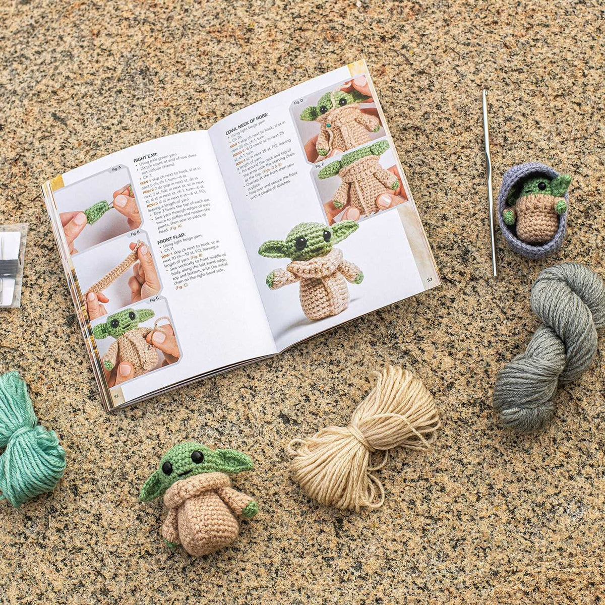  Whimsical Stitches: A Modern Makers Book of Amigurumi